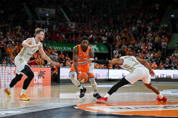 中愈发依赖 中愈发依赖